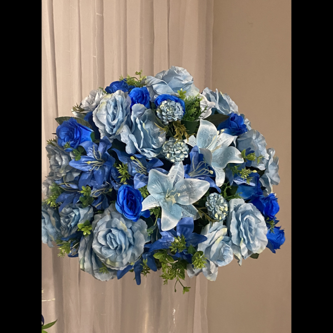 BUQUE DE FLORES AZUL TAM G G