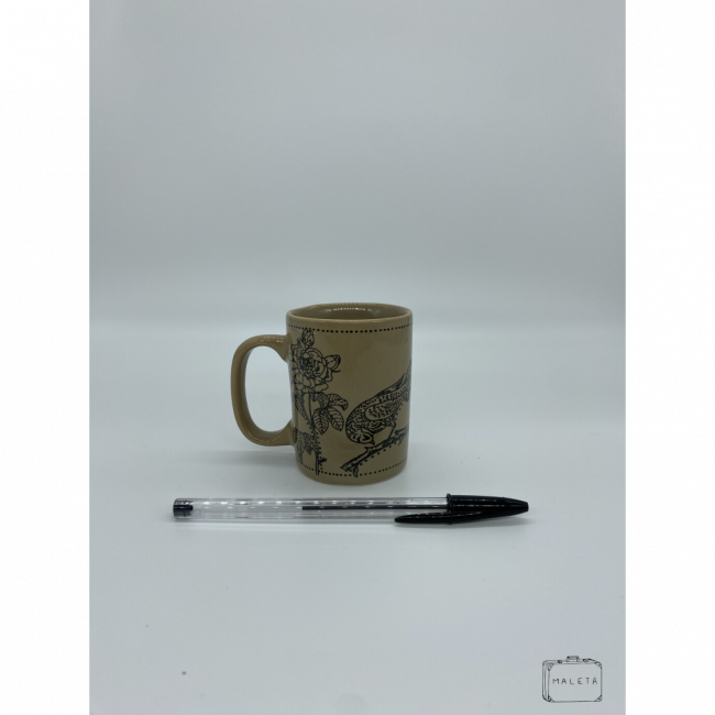 CANECA COM ESTAMPA DE PÁSSAROS MARROM