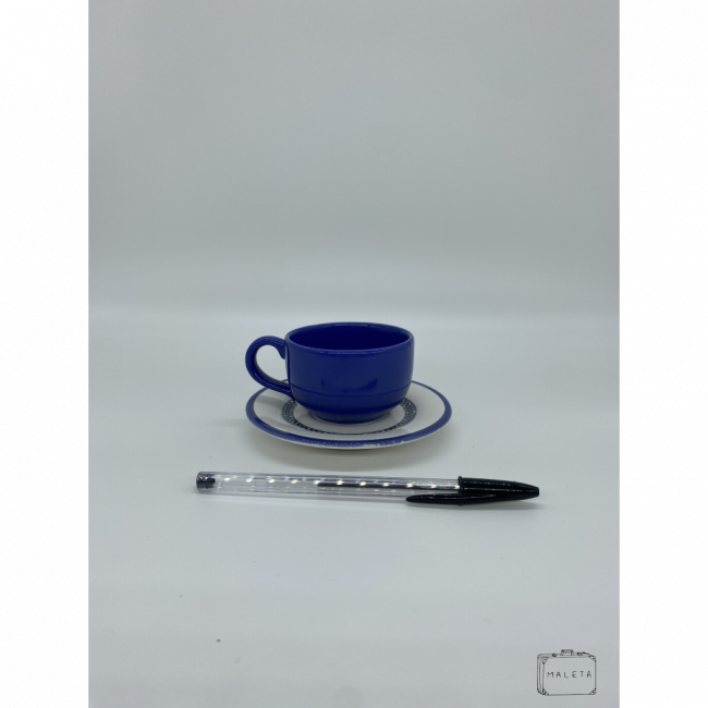 XÍCARA AZUL COM PIRES BRANCO COM DETALHES AZUIS