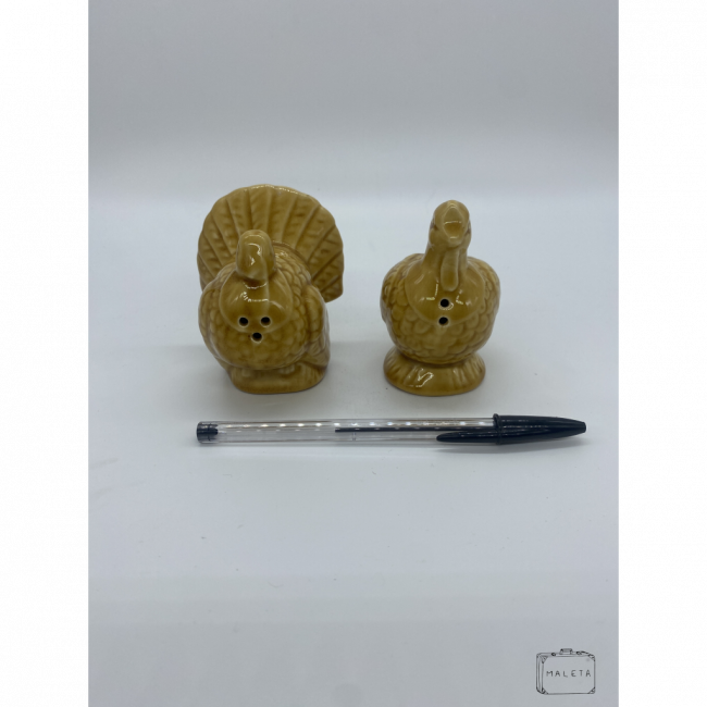 SALEIRO E PIMENTEIRO COM ESTAMPA DE PAVÃO