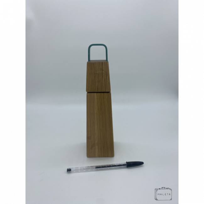 MOEDOR DE SAL E PIMENTA DE BAMBU QUADRADO COM ALÇA VERDE