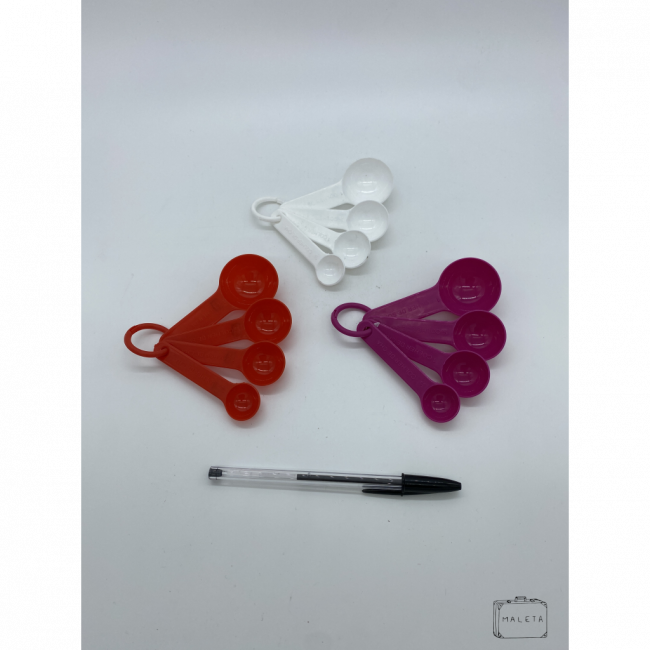MEDIDOR EM COLHERES PLÁSTICO CORES (VERMELHO, ROSA E BRANCO)
