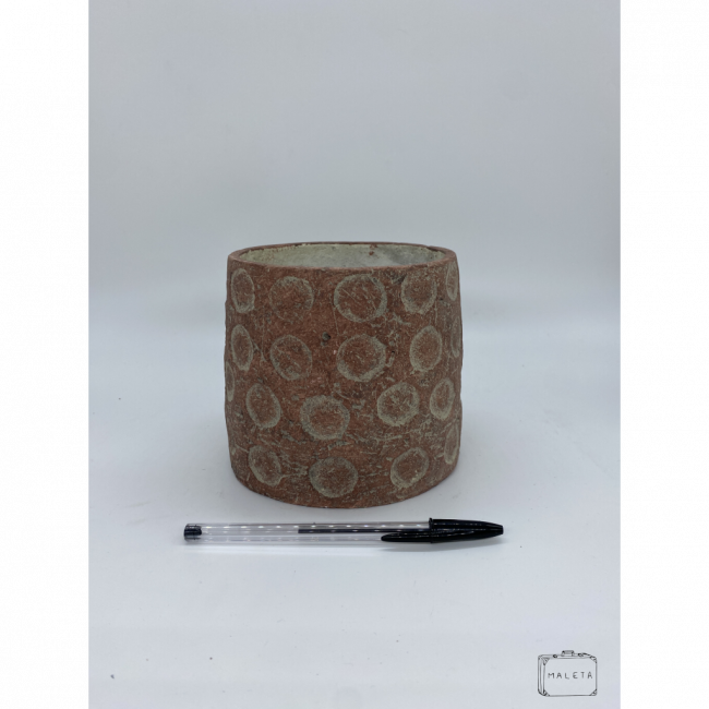 VASO CIMENTO MARROM DETALHES BOLINHAS
