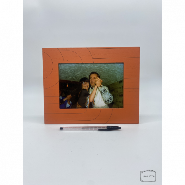 PORTA RETRATO MOLDURA LARANJA (LARGA)