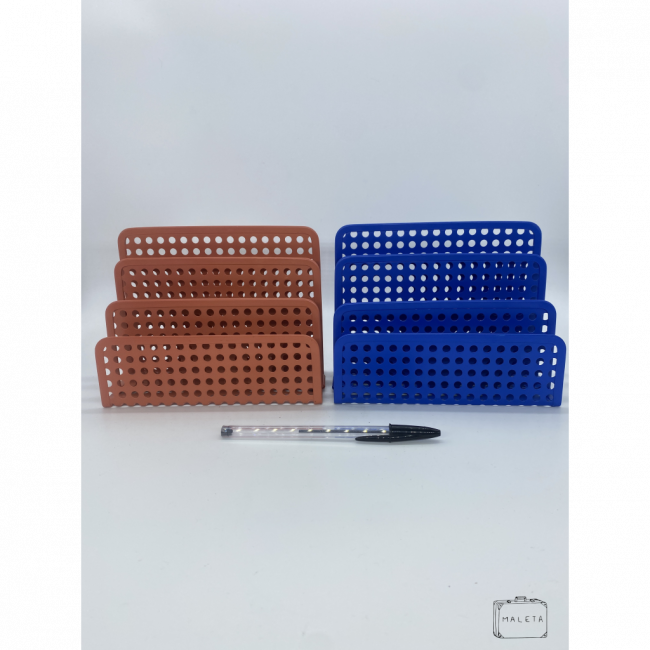 PORTA-PAPEL + ENVELOPE LATA FURINHO (LARANJA E AZUL)