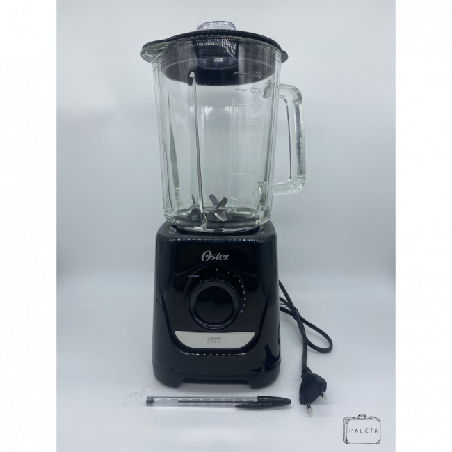 LIQUIDIFICADOR OSTER PRETO