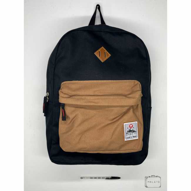 MOCHILA PRETA BOLSO FRONTAL MARROM - REPUBLIC
