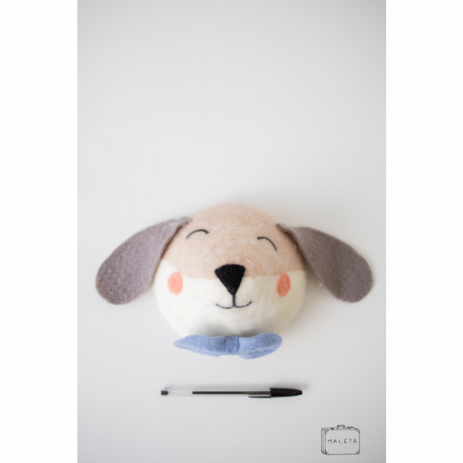 CACHORRO DE FELTRO PARA PAREDE