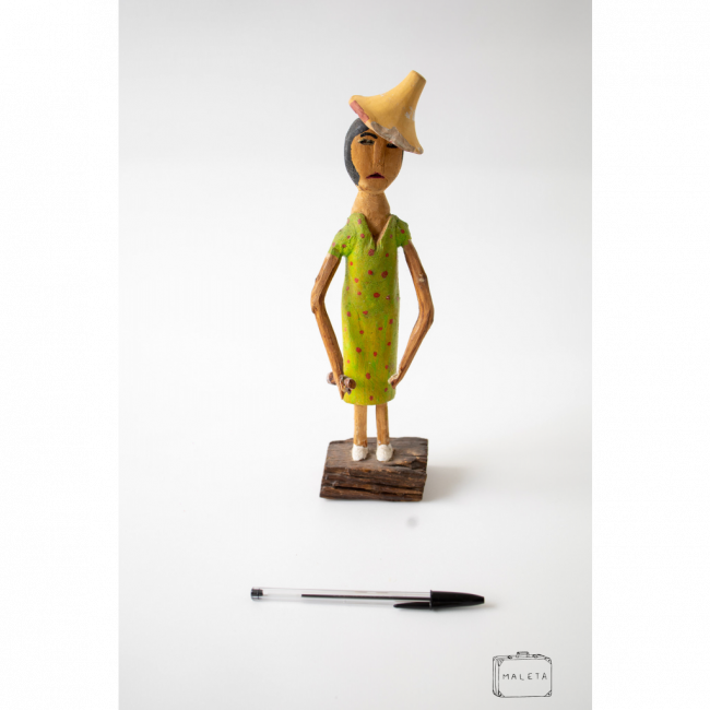 BONECA DE CERÂMICA OLINDA