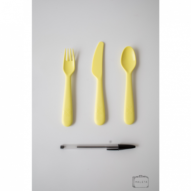 KIT TALHER INFANTIL DE PLÁSTICO AMARELO - 3 PEÇAS