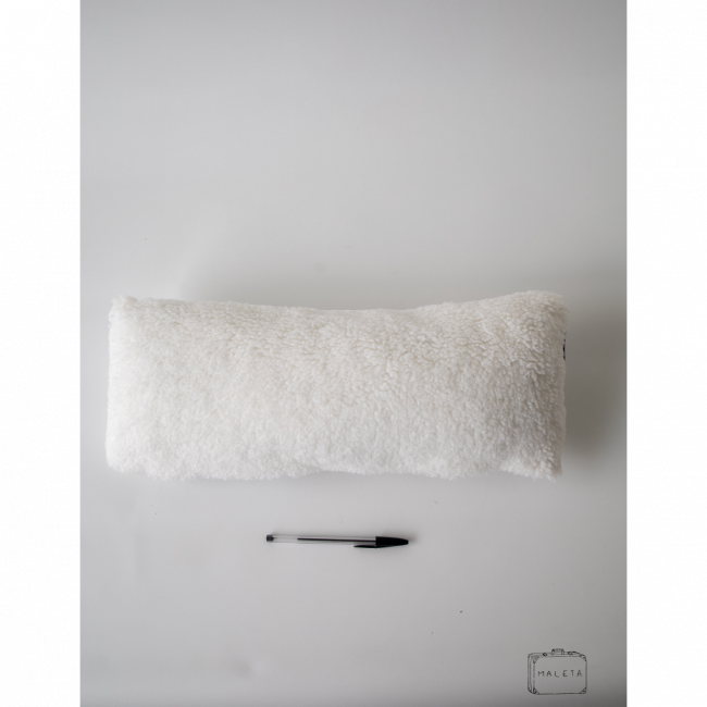 ALMOFADA PELUDINHA BRANCA 50X20
