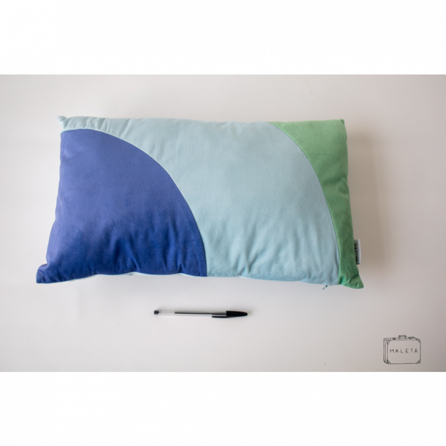 ALMOFADA SUEDE AZUL E VERDE - 50X30