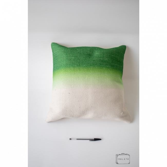 ALMOFADA VERDE BANDEIRA / AREIA - 45X45