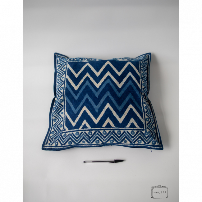 ALMOFADA AZUL ESTAMPA ZIGZAG - 45X45