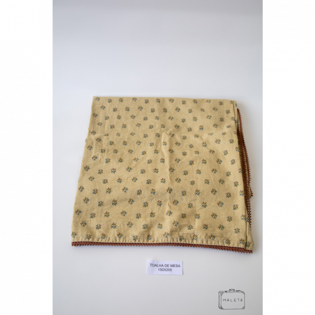 TOALHA DE MESA MARROM CLARA ESTAMPADA - 1,50X2,00