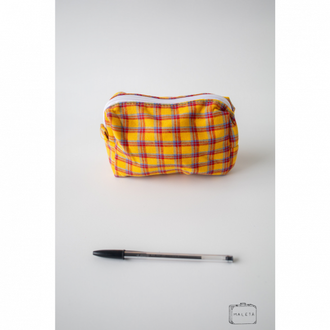NECESSAIRE XADREZ LARANJA
