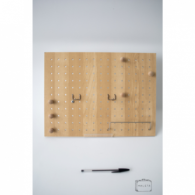 PAINEL DE MADEIRA PARA PORTA-TRECO
