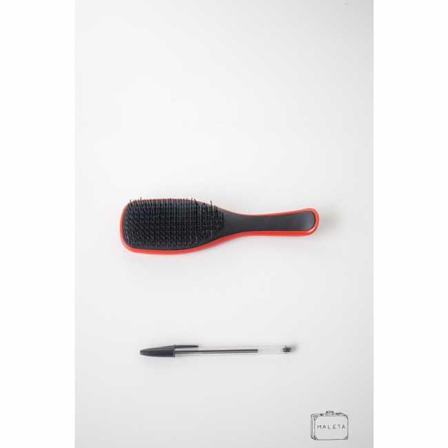 ESCOVA DE CABELO RAQUETE VERMELHA CERDAS PRETAS