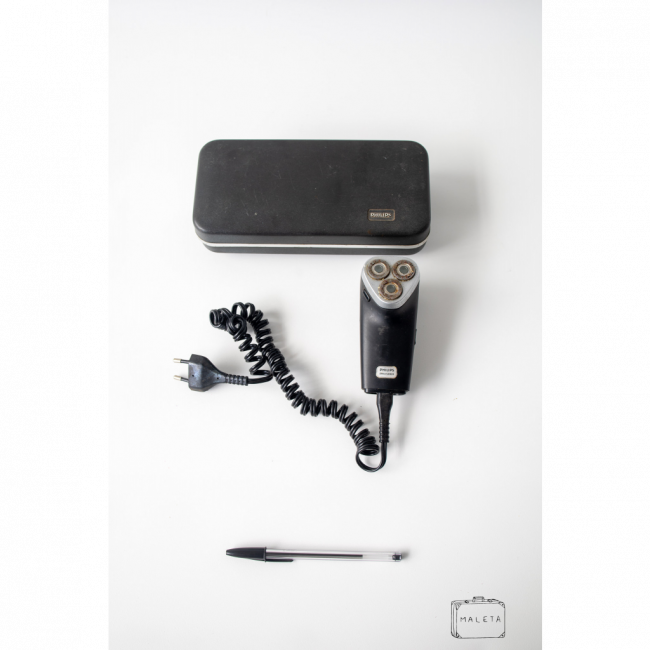 BARBEADOR ELÉTRICO PHILIPS (ANTIGO) COM CASE