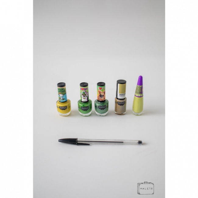 ESMALTES TONS DE VERDE (MARCAS DIVERSAS)