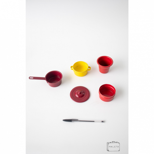 KIT PANELINHA DE BRINQUEDO DE ÁGATA VERMELHO E AMARELO - 5 PEÇAS