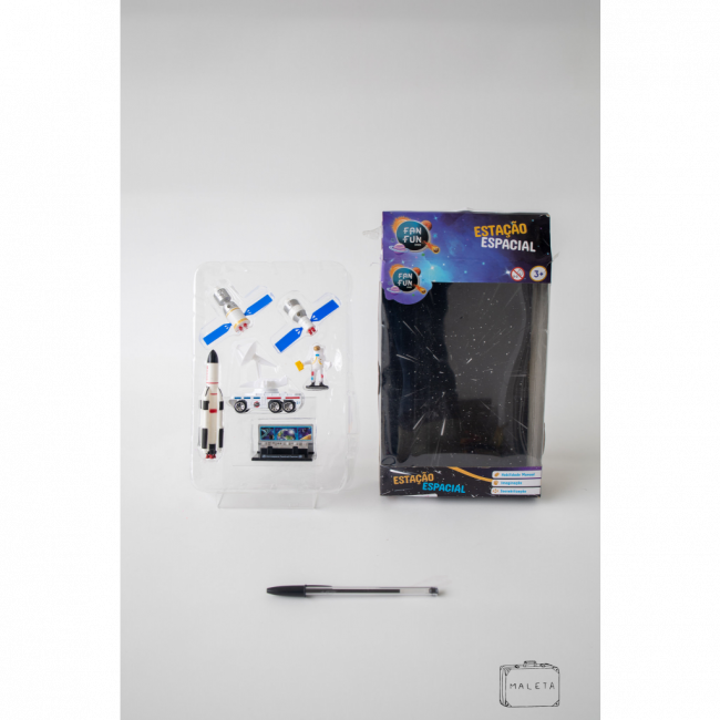 BRINQUEDO ASTRONAUTA ESTAÇÃO ESPACIAL - 6 PEÇAS