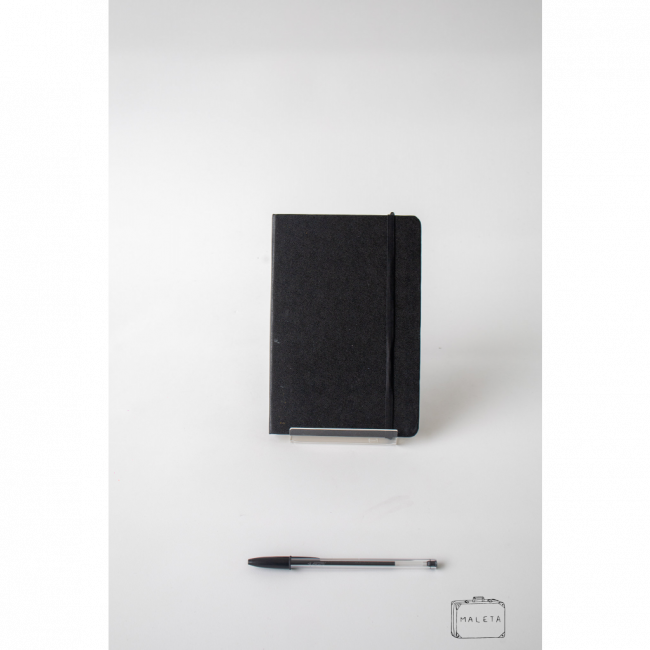 CADERNO A5 CAPA DURA PRETO SEM PAUTA