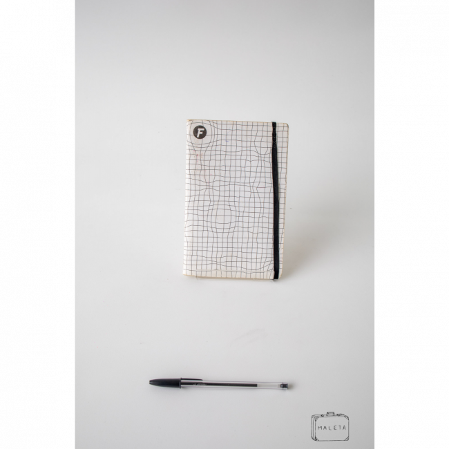 CADERNO PEQUENO CAPA MOLE RABISCO SEM PAUTA