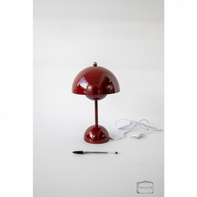 LUMINÁRIA DE MESA BORDÔ DETALHE BOLINHA CROMADA