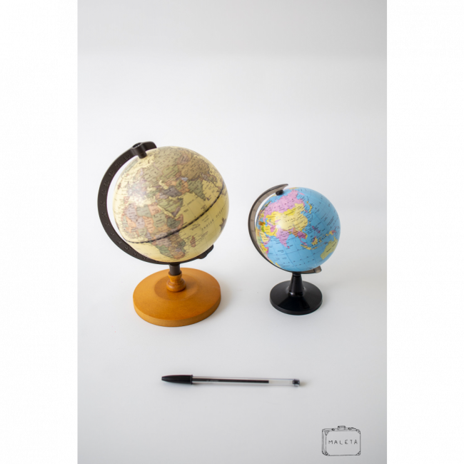 GLOBO TERRESTRE - MARROM E AZUL