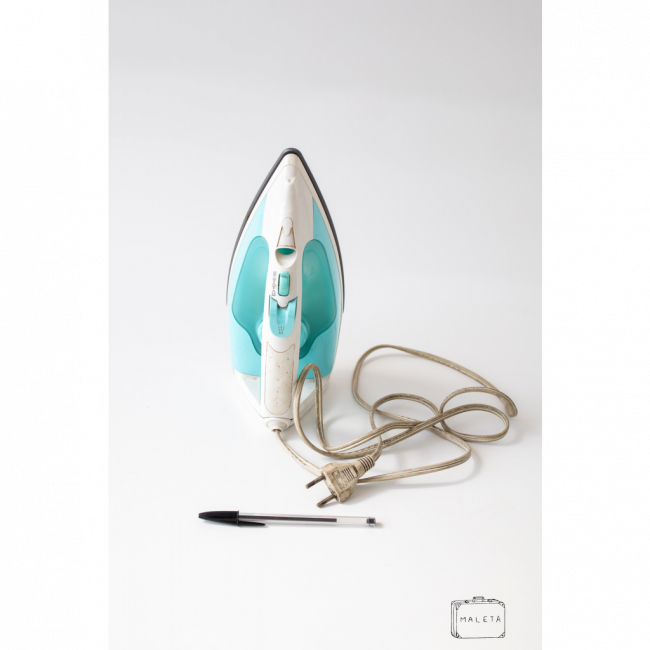 FERRO DE PASSAR ROUPA ELECTROLUX BRANCO E VERDE