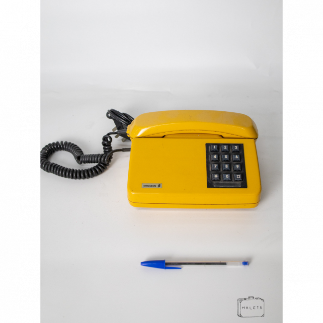 TELEFONE ERICSSON COM FIO AMARELO