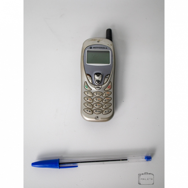 CELULAR MOTOROLA CINZA