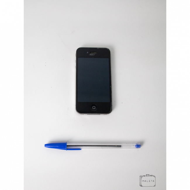IPHONE 4 PRETO