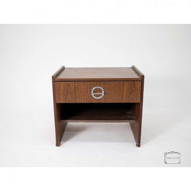 MESA DE CABECEIRA RETRÔ PUXADOR PRATEADO – L0,53XP0,38XA0,45