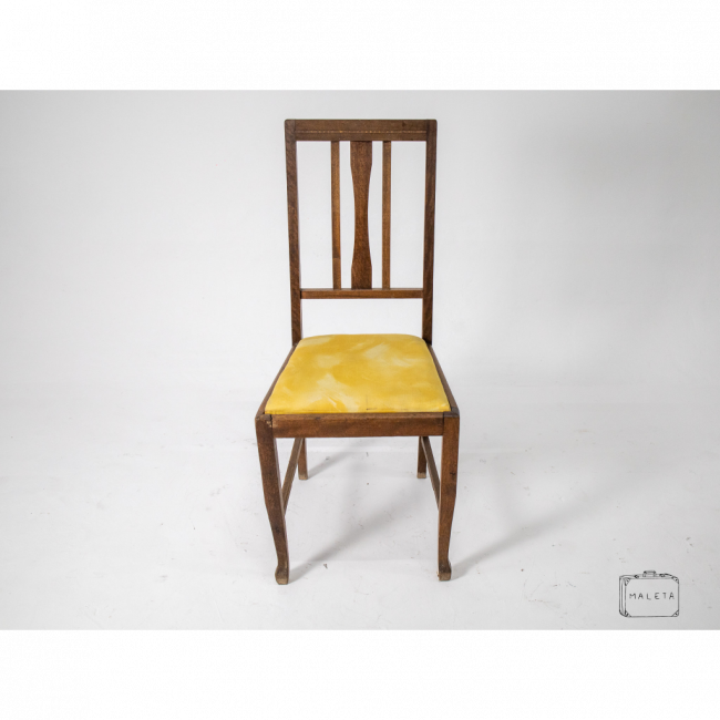 CADEIRA MADEIRA ASSENTO AMARELO – L0,43XP0,42XA0,97