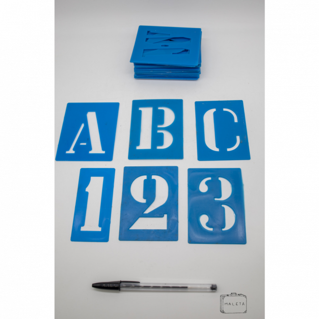 PLACA DE LETRAS E NÚMEROS PLÁSTICO AZUL