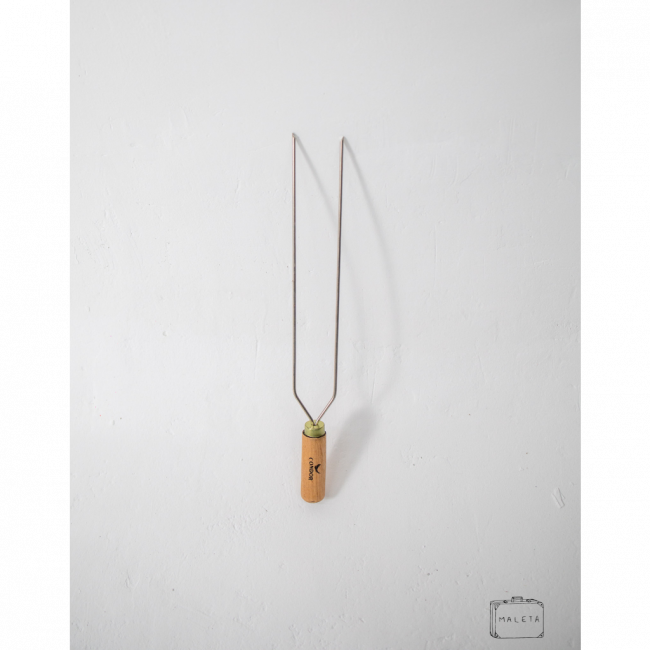 ESPETO GARFO PARA CHURRASQUEIRA CABO MADEIRA MÉDIO – C0,45