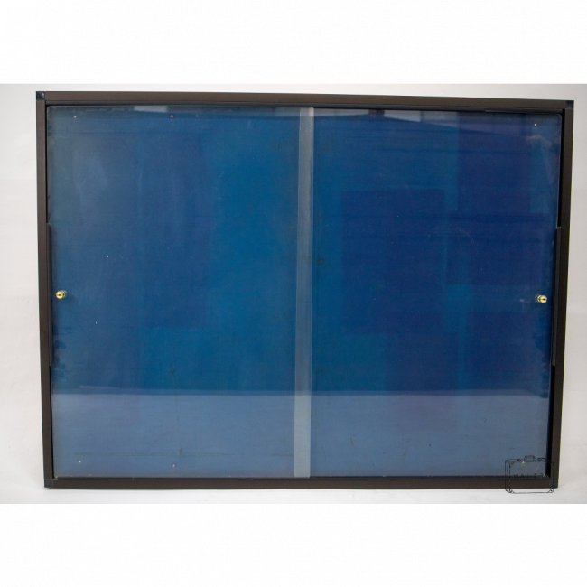 QUADRO PARA RECADOS FELTRO AZUL COM PORTA DE VIDRO – 1,5X1,12