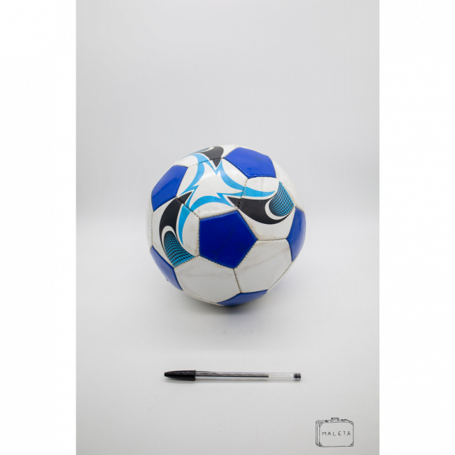 BOLA DE FUTEBOL BRANCA COM AZUL