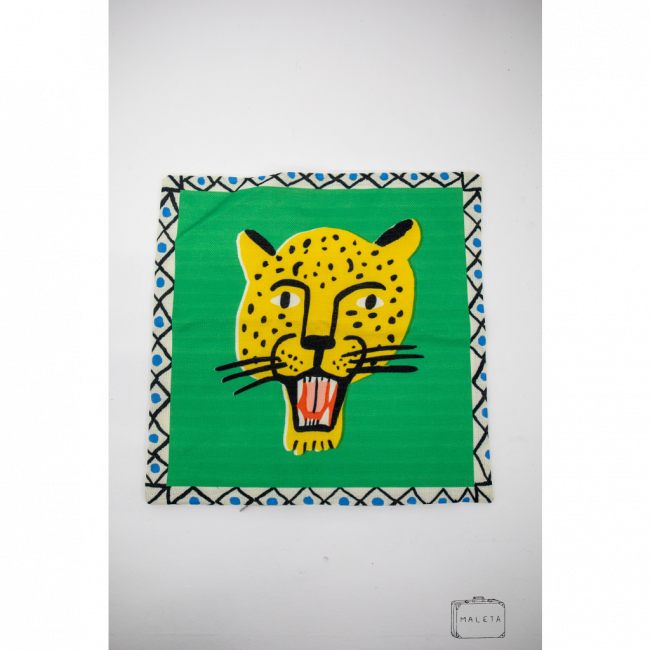 ALMOFADA TIGRE FUNDO VERDE - 45X45
