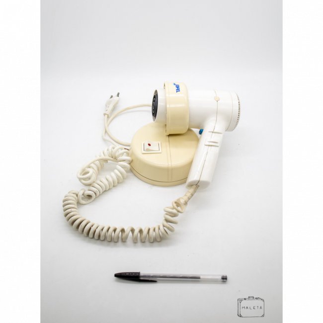 SECADOR DE PAREDE BRANCO COM SUPORTE