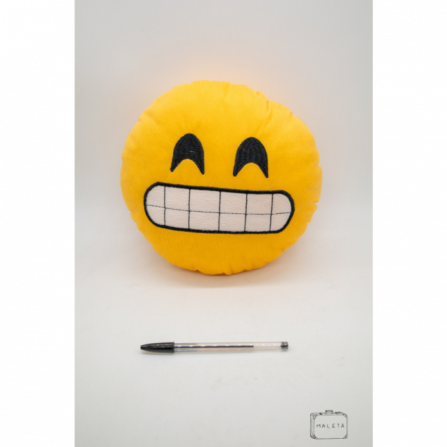 ALMOFADA EMOTICON SORRISO DENTES OLHOS FECHADOS