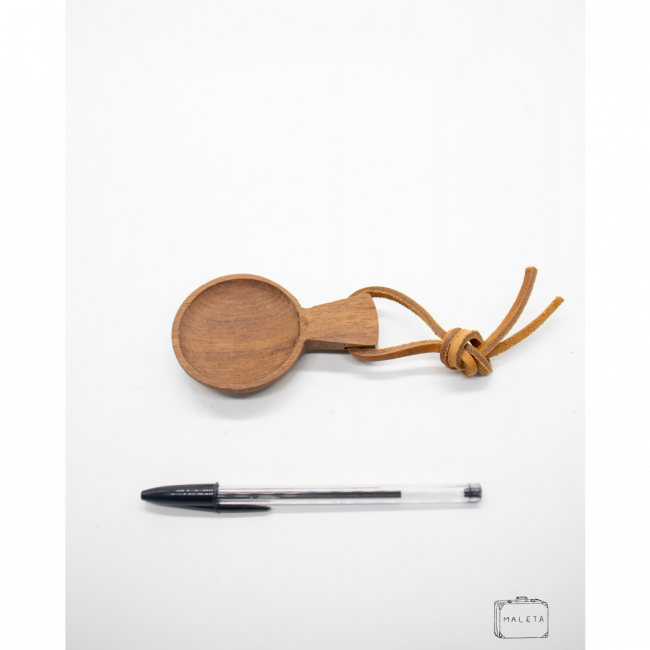 COLHER MADEIRA DETALHE COURO PEQUENA