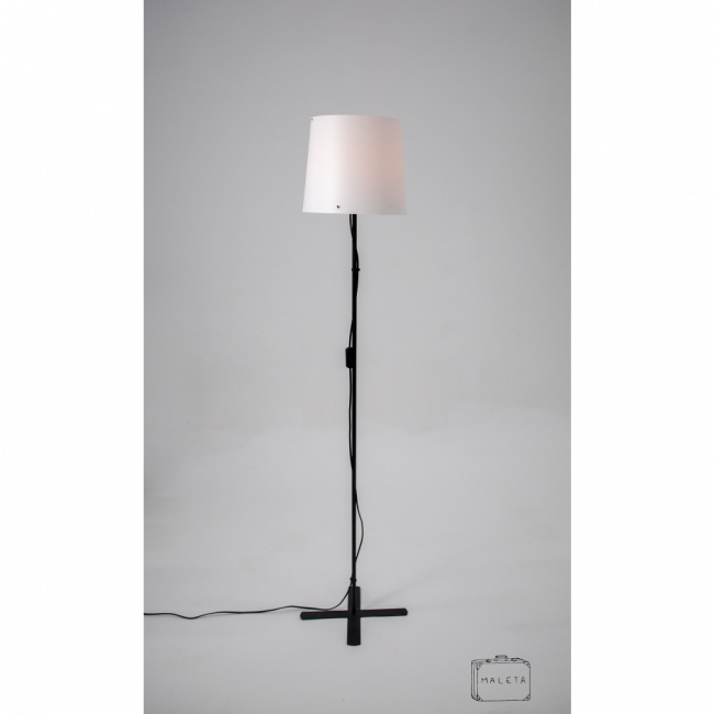 LUMINÁRIA DE CHÃO PRETA CÚPULA BRANCA (MALEÁVEL)