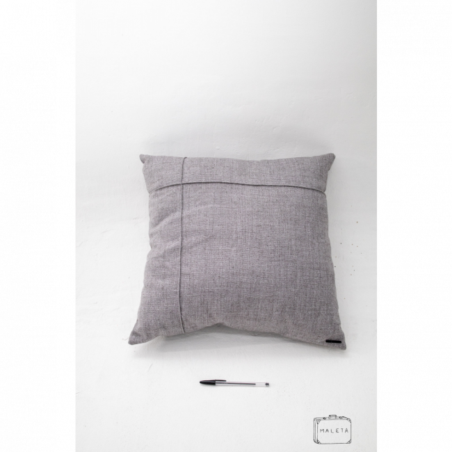 ALMOFADA CINZA FERNANDO JAEGER - 50X50