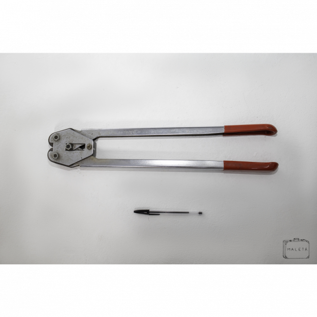 ALICATE CRIMPADOR DE TIRAS COM CABO VERMELHO
