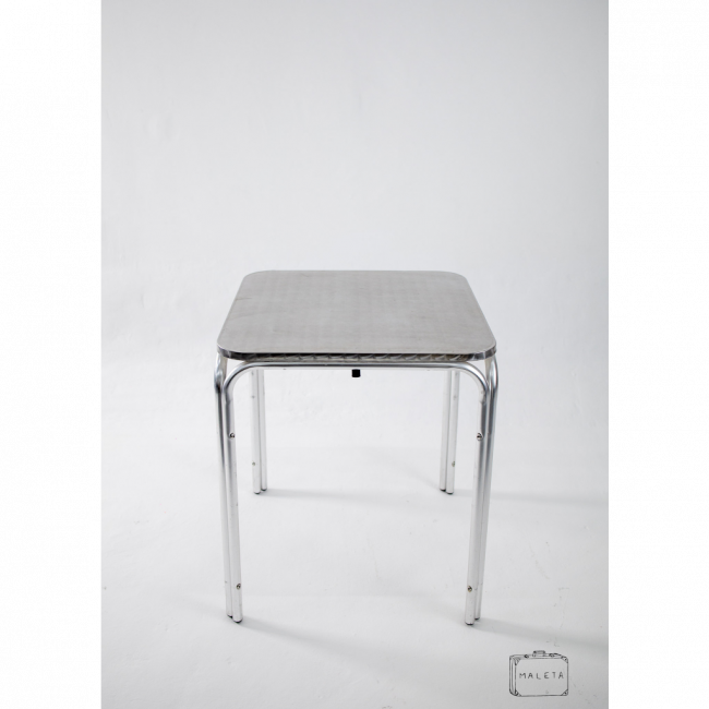 MESA QUADRADA DE ALUMÍNIO