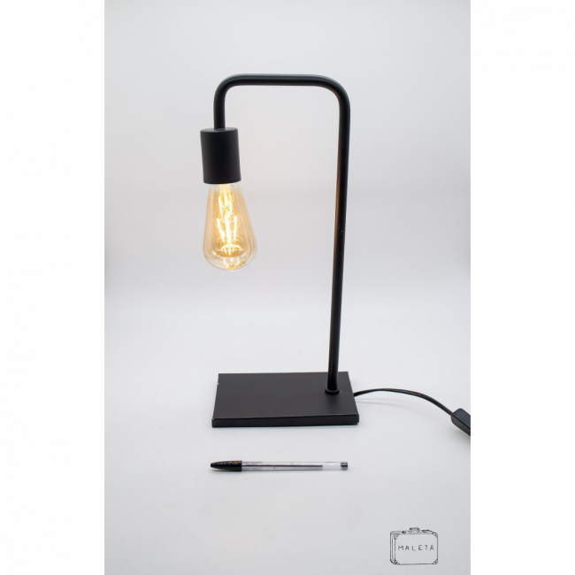 LUMINÁRIA DE MESA MODELO PIPE PRETA - LS