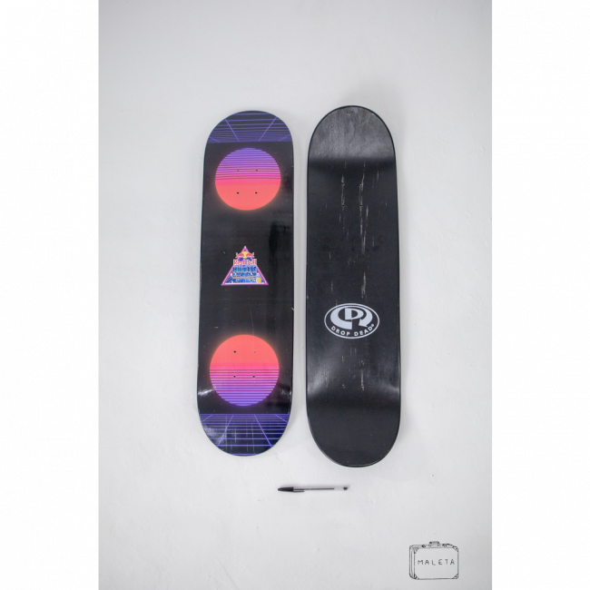 SHAPE DE SKATE PRETO (DROPDEAD) - LS